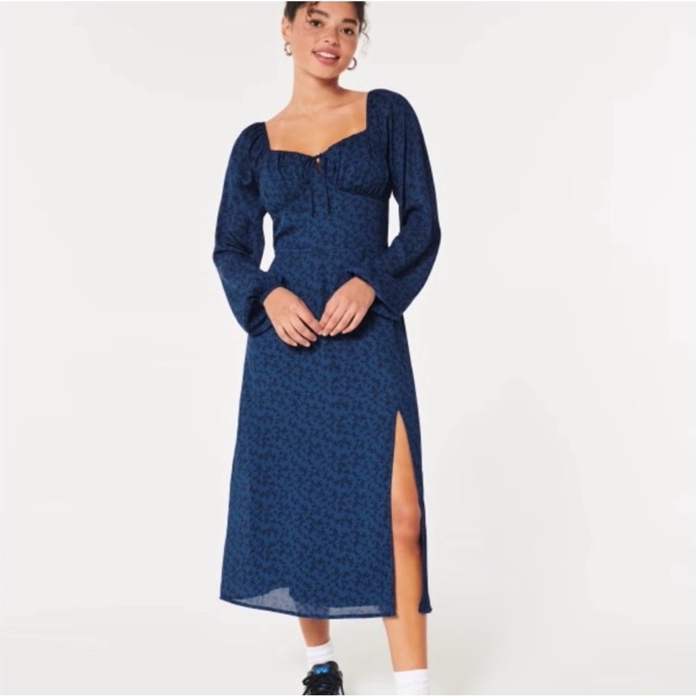 Hollister - Navy Blue Floral Smocked Long Sleeve MIDI Dress with Side Slit